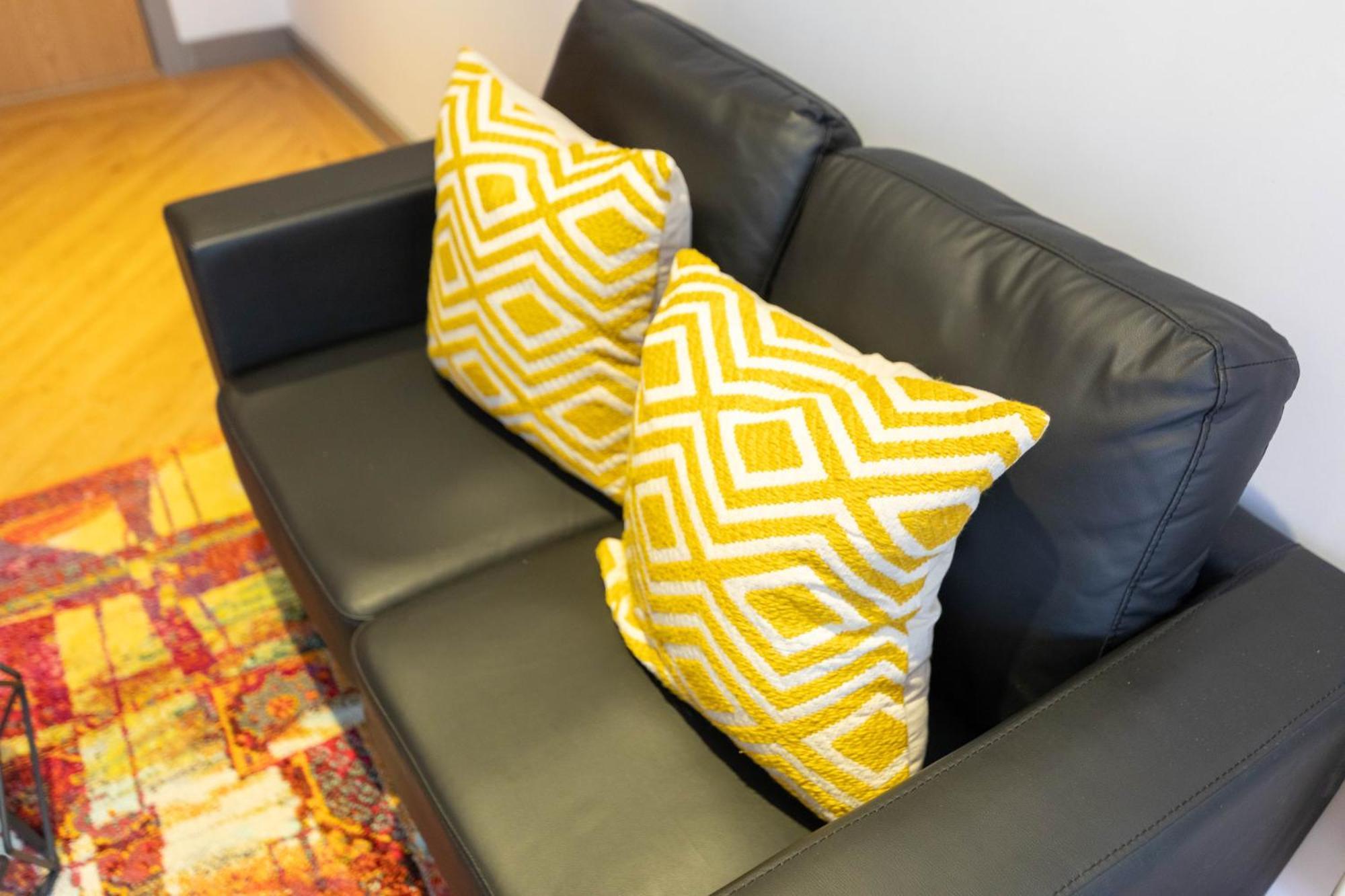 Princess Lofts City Centre Studios With Nespresso Coffee Machines & New Fast Wifi By Stayright Swansea Exteriör bild